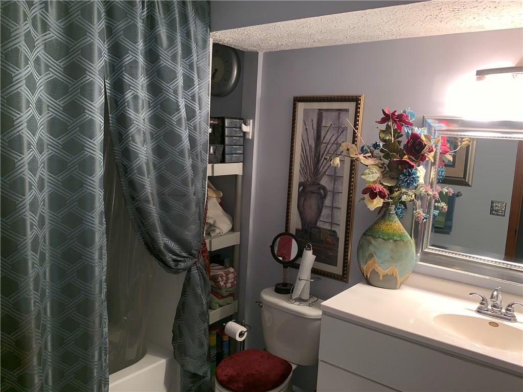 5846 South Franklin Road Indianapolis, IN 46239 - Photo 7 of 24 Gallery Image 7