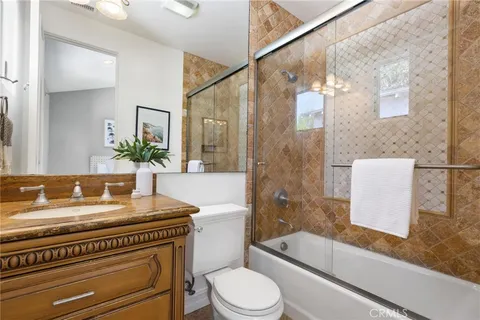 $4,600,000 | 2516 Walnut Avenue, Manhattan Beach, CA 90266
