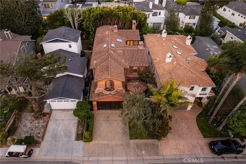 $4,600,000 | 2516 Walnut Avenue, Manhattan Beach, CA 90266