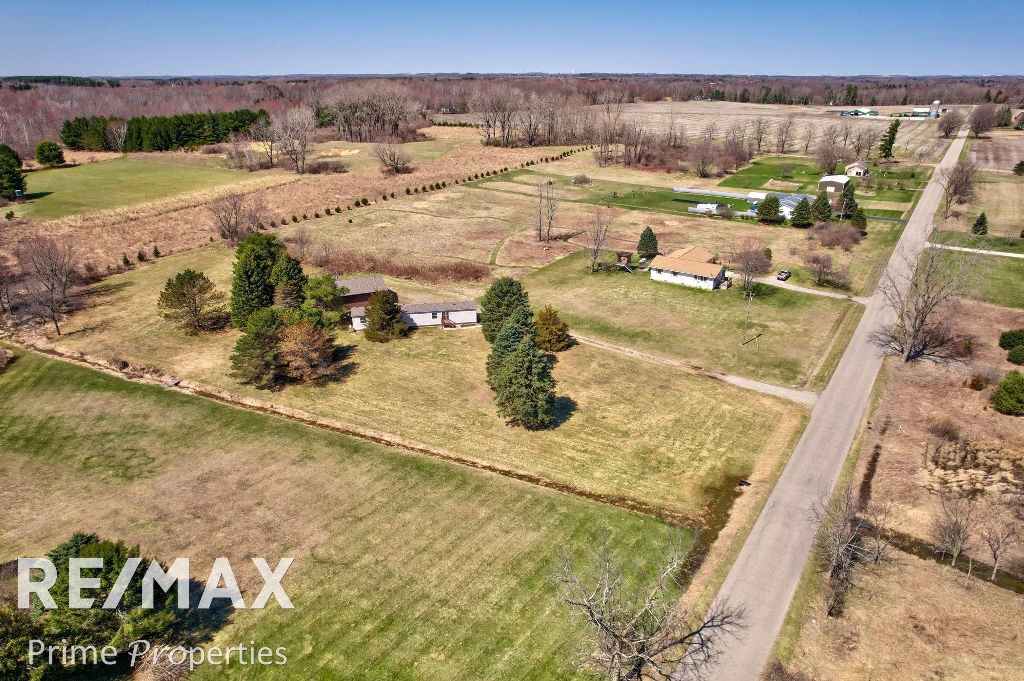 5088 Treasurer Road Mayville, MI 48744 - Photo 40 of 51 50204424-89331601-d9e8-4255-b45e-0951bd39bdf9.JPG