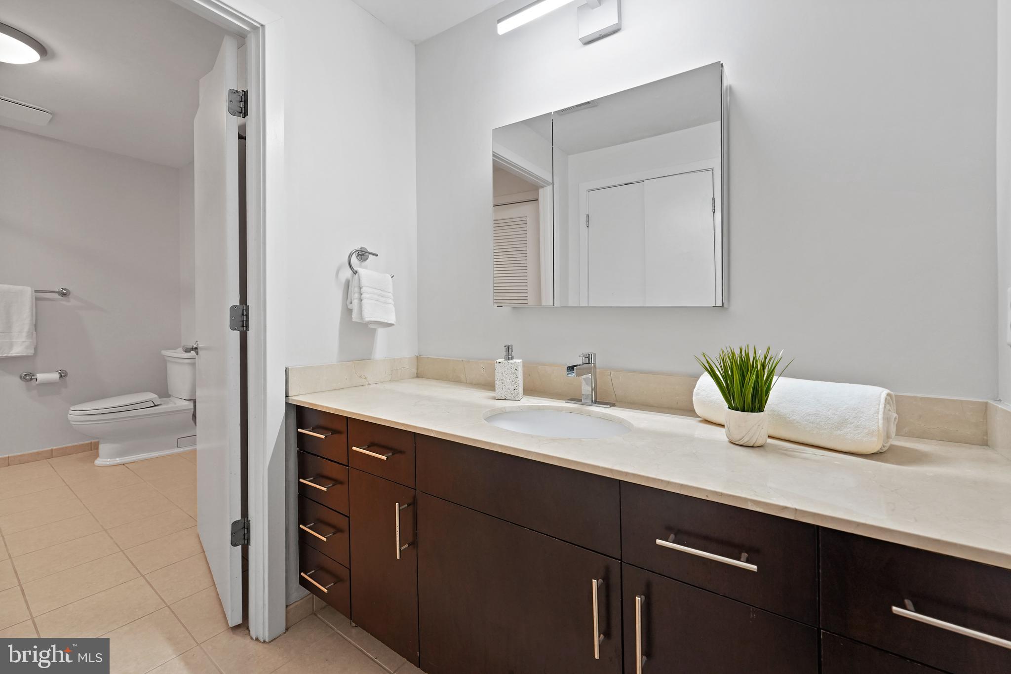 910 M Street Northwest, Unit 618 Washington, DC 20001 - Photo 19 of 47