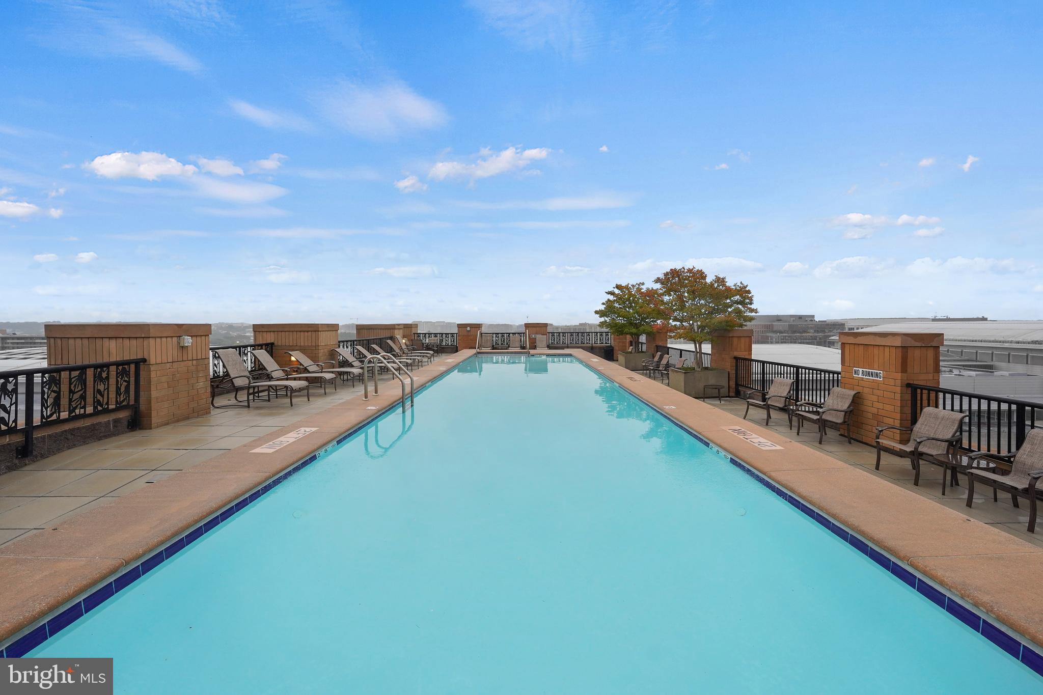 910 M Street Northwest, Unit 618 Washington, DC 20001 - Photo 30 of 47