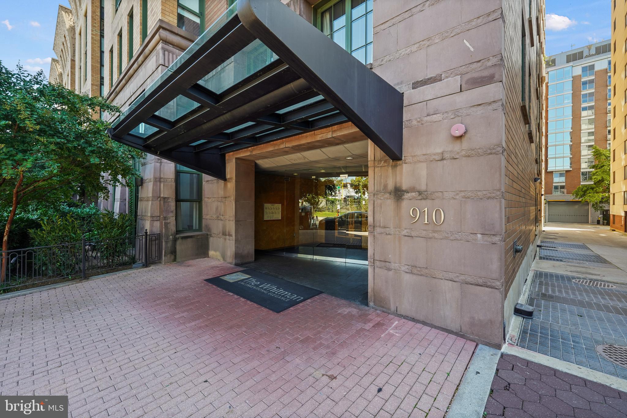 910 M Street Northwest, Unit 618 Washington, DC 20001 - Photo 3 of 47