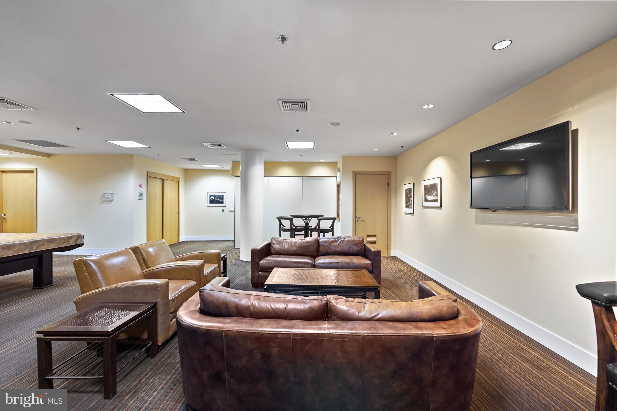 910 M Street Northwest, Unit 618 Washington, DC 20001 - Photo 39 of 47