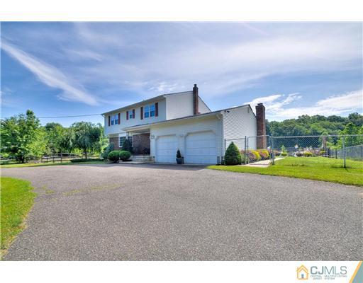 70 Millstone Road Millstone Township, NJ 08535 - Photo 2 of 25 Gallery Image 2