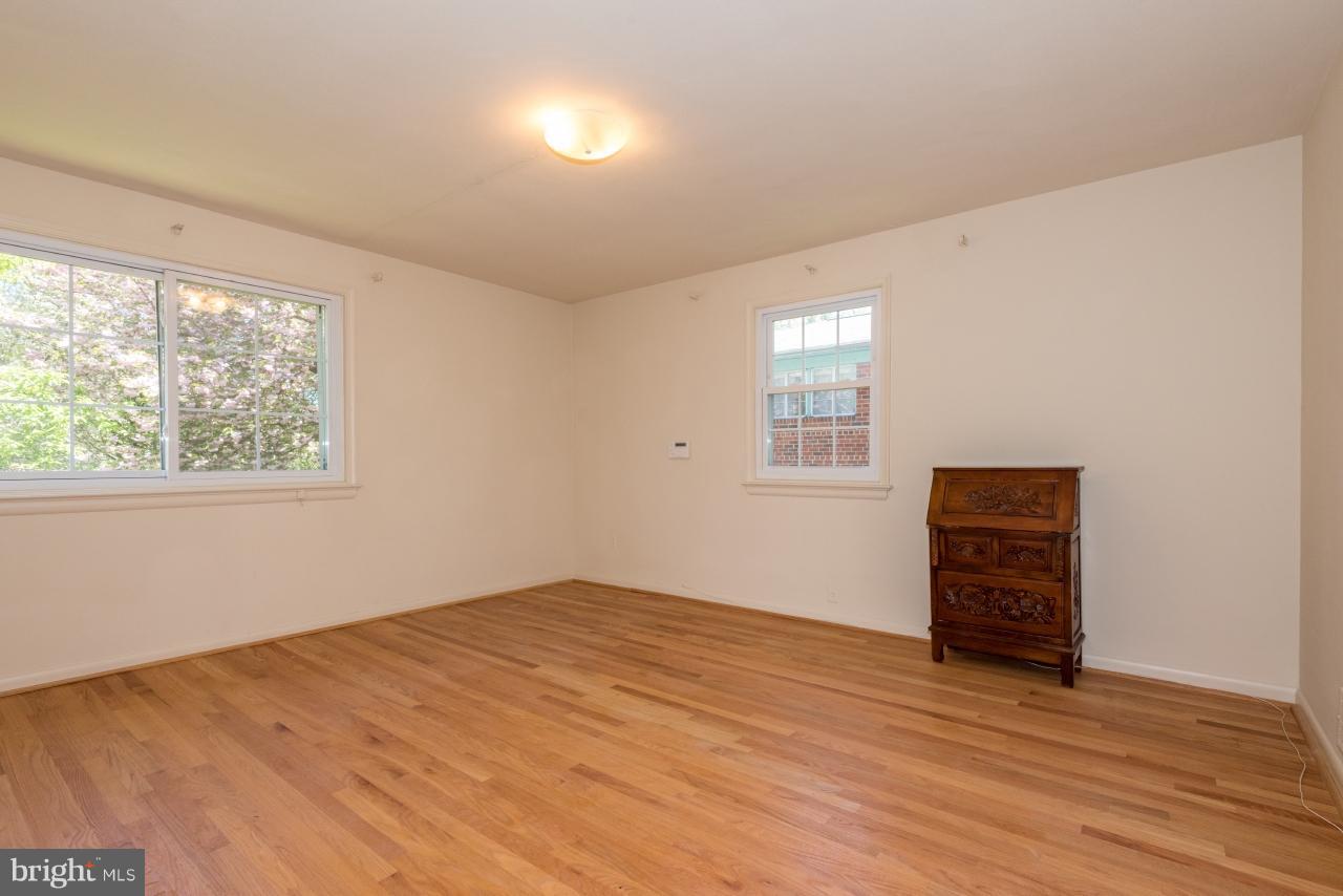 2225 Sudbury Road Northwest Washington, DC 20012 - Photo 9 of 30 Bedroom (Master)