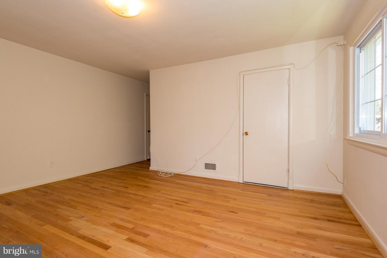 2225 Sudbury Road Northwest Washington, DC 20012 - Photo 10 of 30 Bedroom (Master)