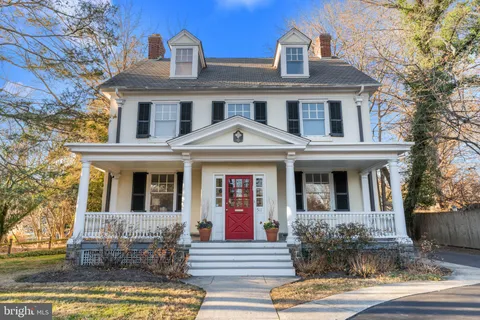 $1,200,000 | 511 East Willow Grove Avenue, Wyndmoor, PA 19038