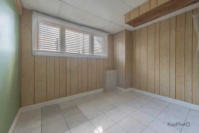 a view of an empty room with window