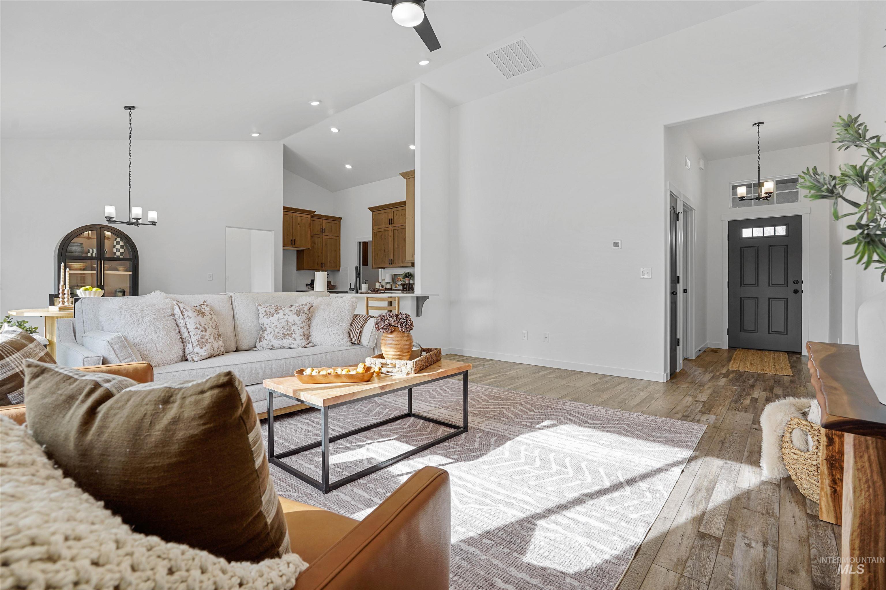 1219 Cooper Street Rupert, ID 83350 - Photo 3 of 28