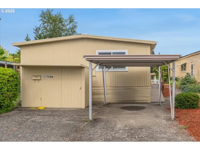 $79,900 | 11768 Southwest Royal Villa Drive, Unit 124, Tigard, OR 97224