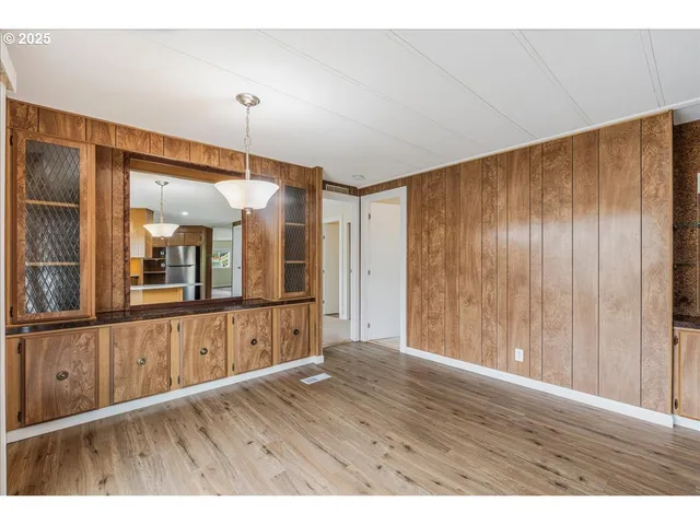 $79,900 | 11768 Southwest Royal Villa Drive, Unit 124, Tigard, OR 97224