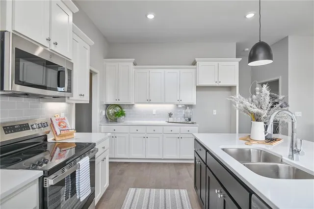 $494,950 | 2295 West Dartmouth Street, Olathe, KS 66061