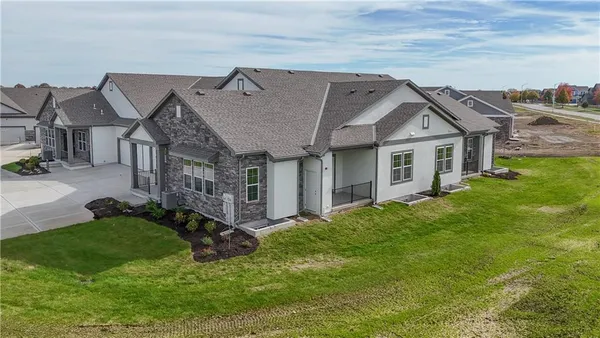 $479,950 | 2295 West Dartmouth Street, Olathe, KS 66061
