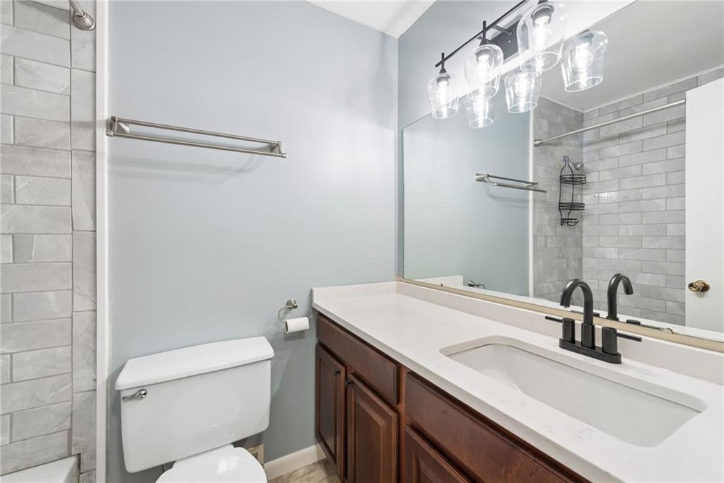 110 Georgetown Lane Export, PA 15632 - Photo 24 of 43 Full Hall Bathroom