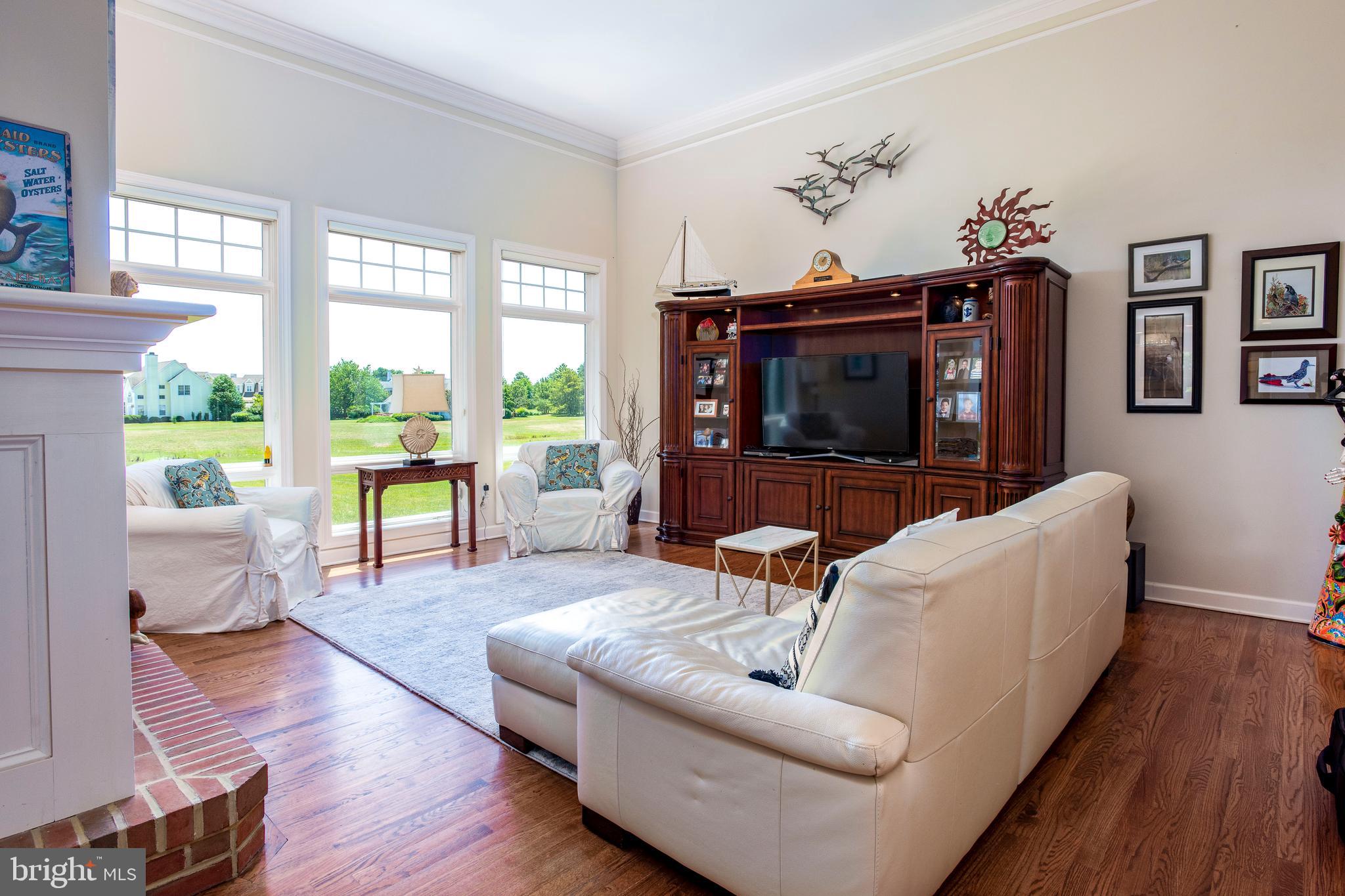 21445 Island Club Road Tilghman, MD 21671 - Photo 11 of 37 Living Room