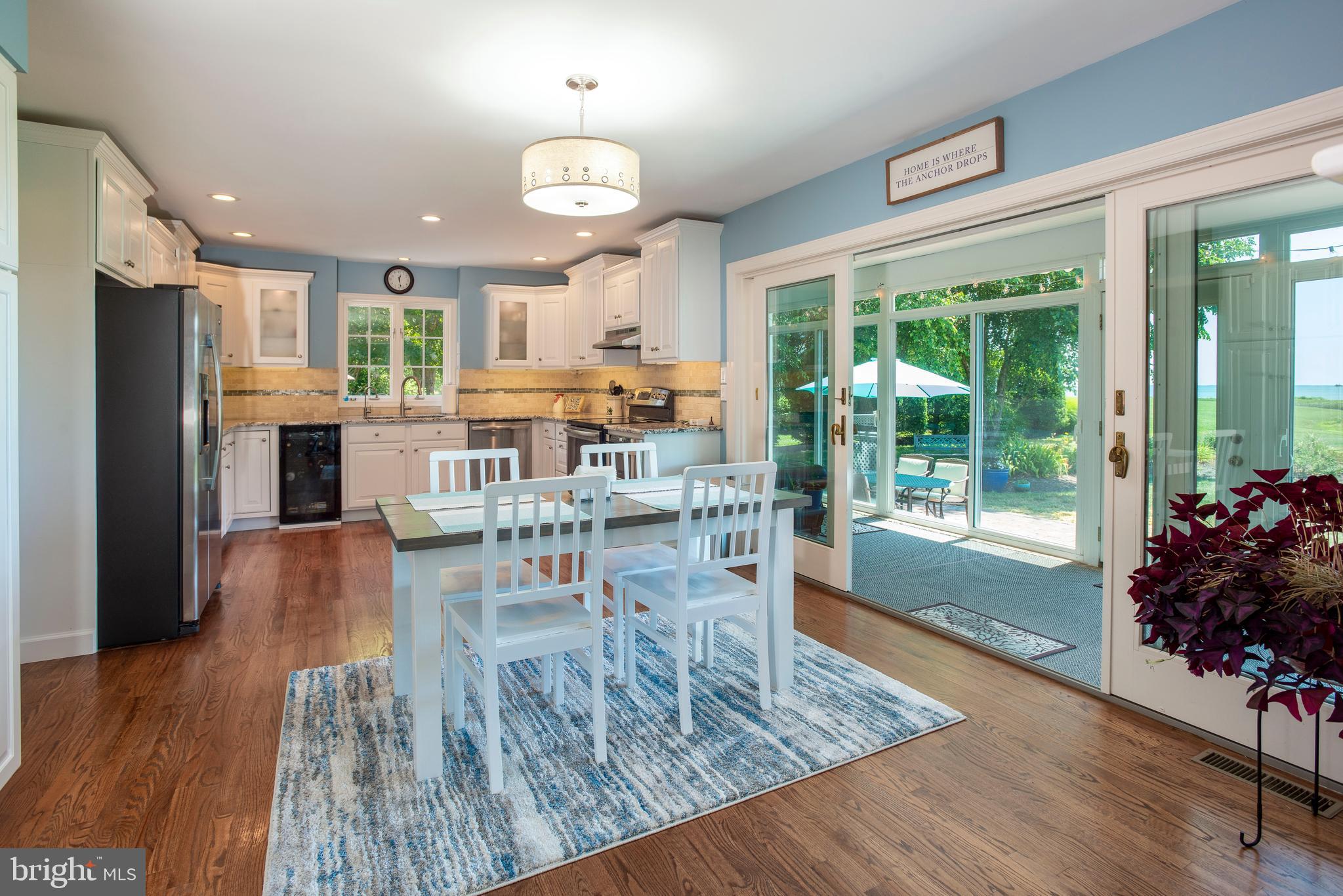 21445 Island Club Road Tilghman, MD 21671 - Photo 15 of 37 Kitchen Eating Area
