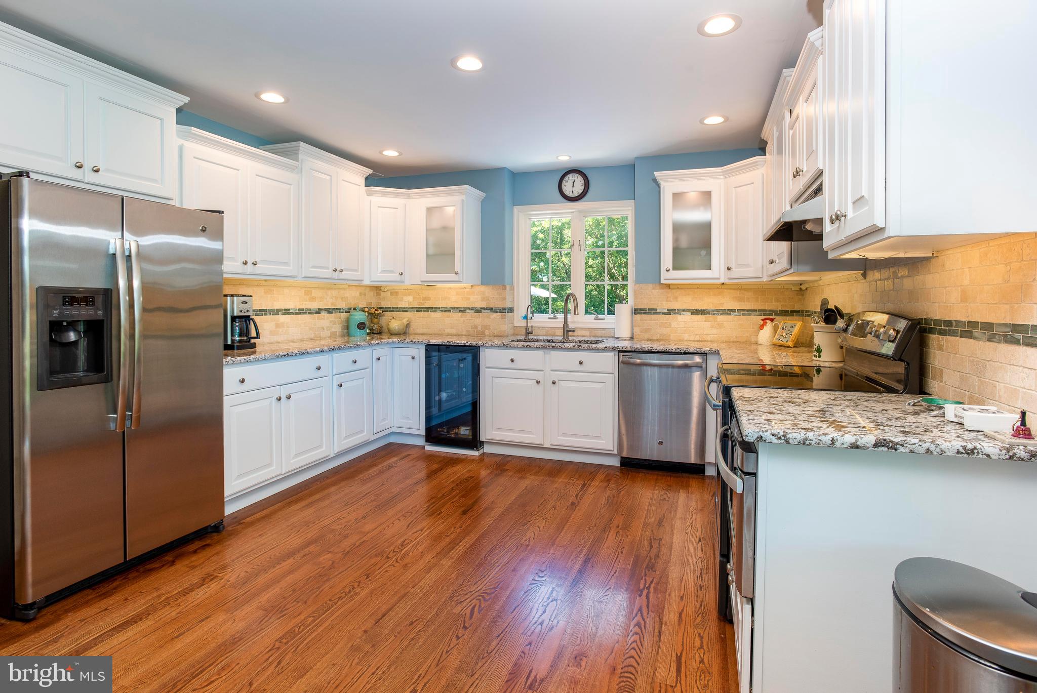 21445 Island Club Road Tilghman, MD 21671 - Photo 17 of 37 Gourmet Kitchen