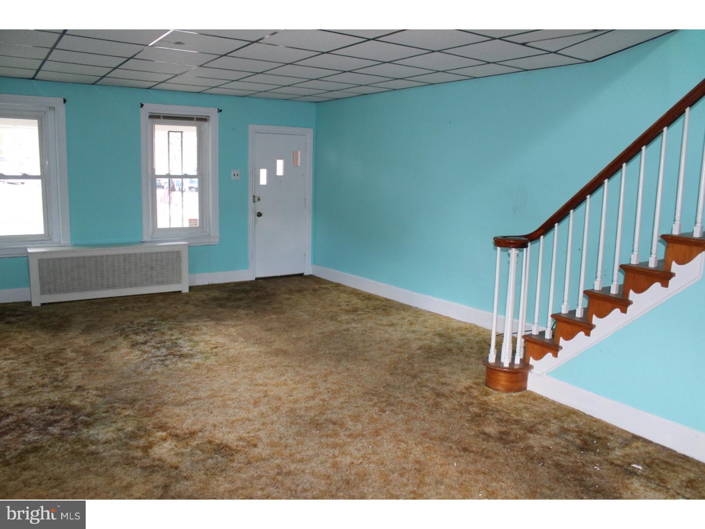 231 Fairview Road Crum Lynne, PA 19022 - Photo 5 of 21 Gallery Image 5