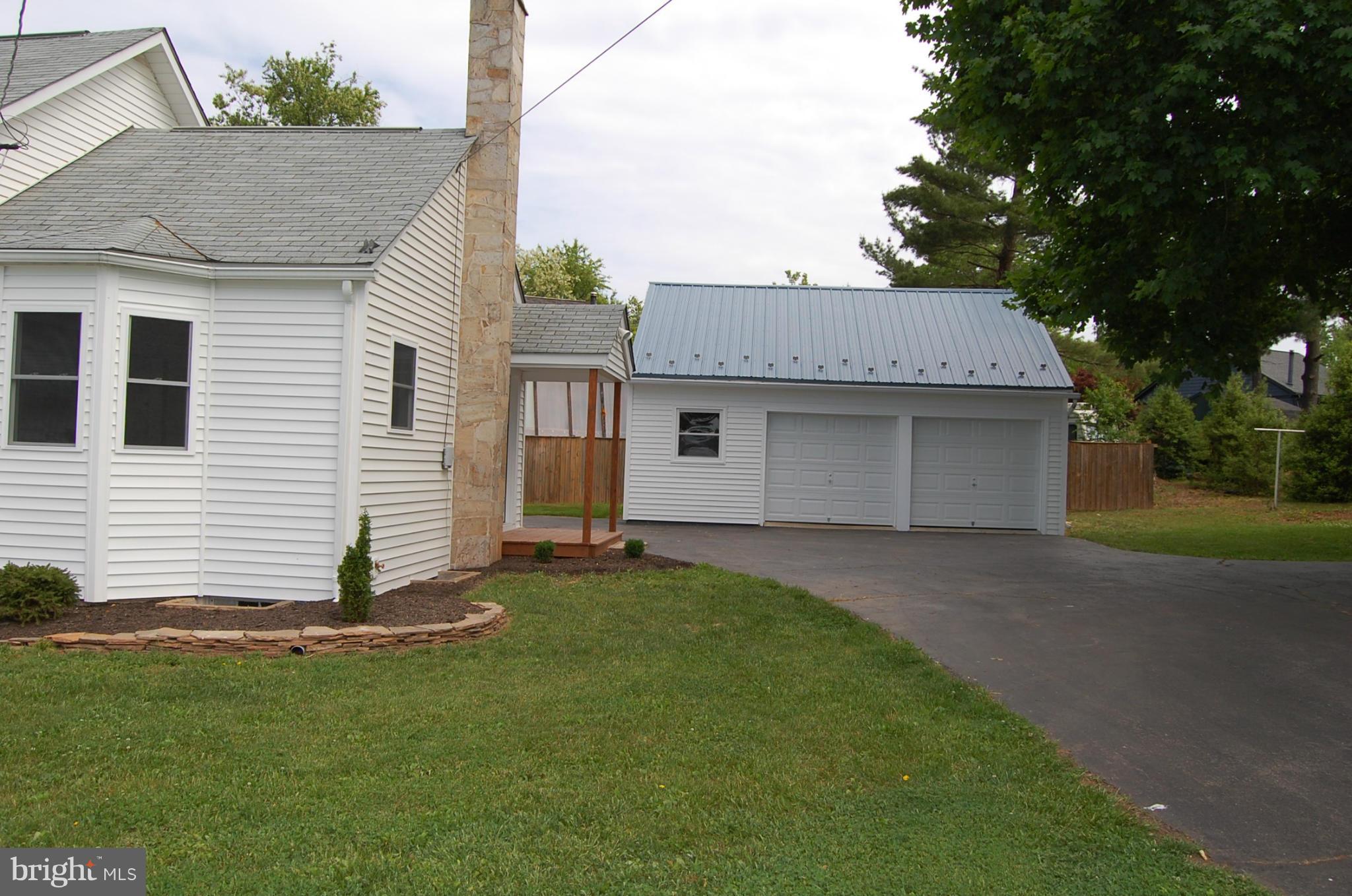 7902 Rocky Ridge Road Thurmont, MD 21788 - Photo 3 of 29 Exterior (Front)