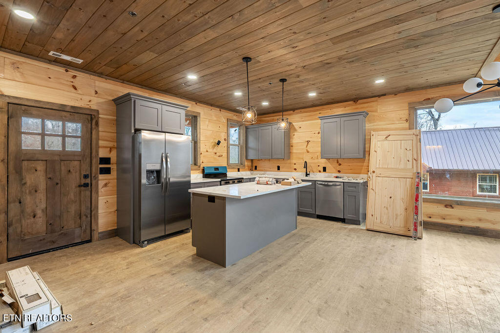 2751 Murray Ridge Road Sevierville, TN 37876 - Photo 3 of 36 DSC02317-HDR