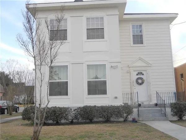 $1,850 | 782 French Street, New Orleans, LA 70124
