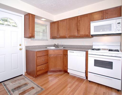 206 Seavey Road Pittsburgh, PA 15209 - Photo 5 of 17 Kitchen.