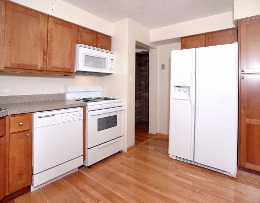 206 Seavey Road Pittsburgh, PA 15209 - Photo 6 of 17 Kitchen.