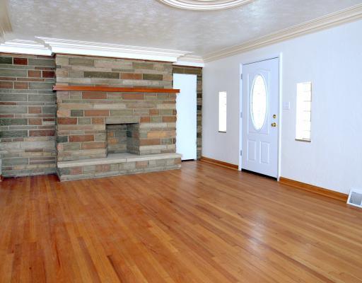 206 Seavey Road Pittsburgh, PA 15209 - Photo 8 of 17 Living Room.