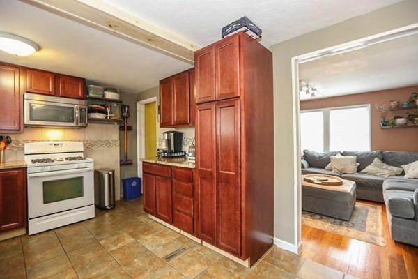 67 Regent Road Malden, MA 02148 - Photo 5 of 27 Gallery Image 5