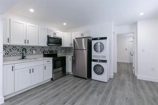 $2,100 | 6125 Southwest 40th Court, Unit 4, Miramar, FL 33023