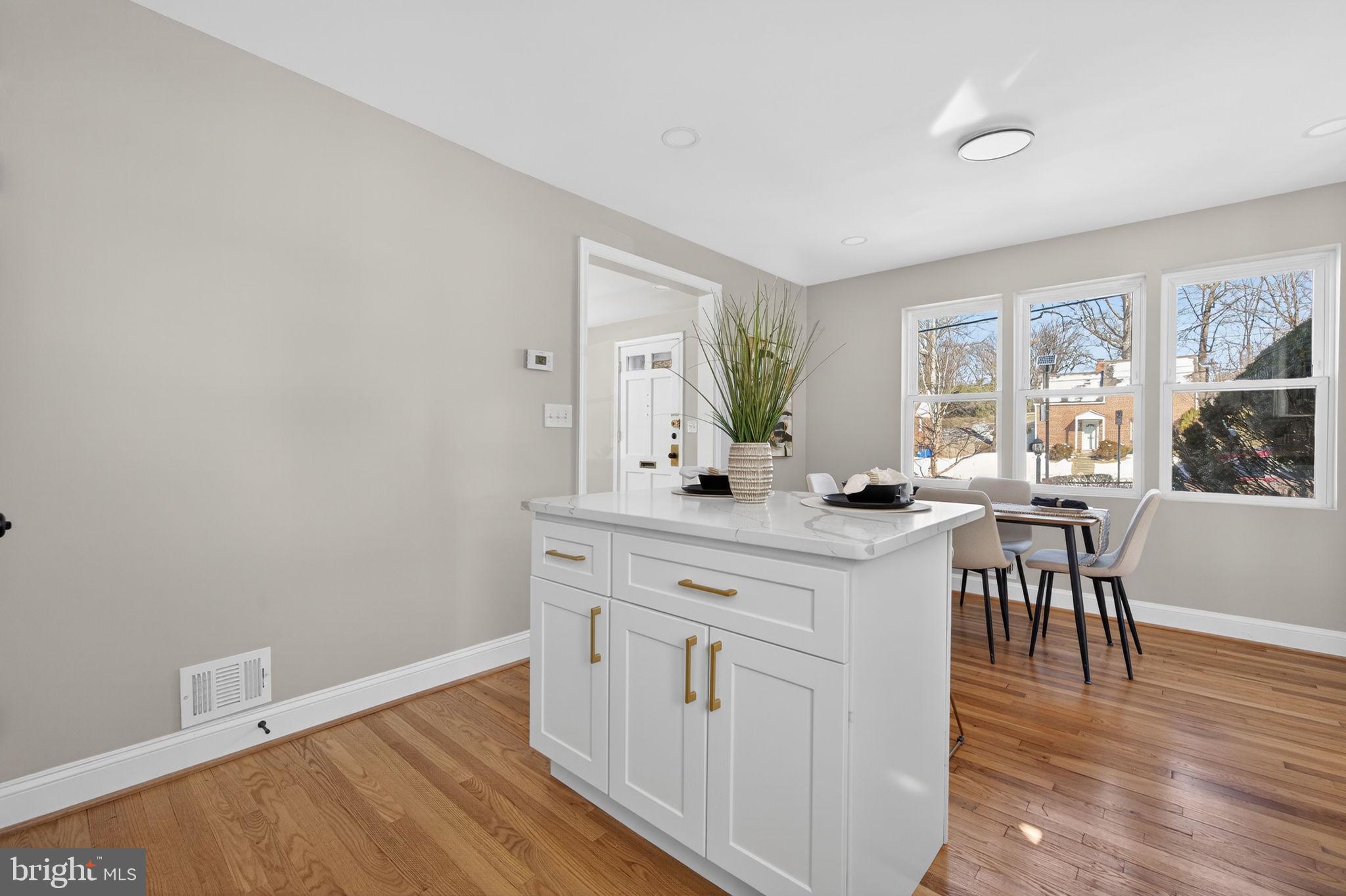 914 Dennis Avenue Silver Spring, MD 20901 - Photo 16 of 37