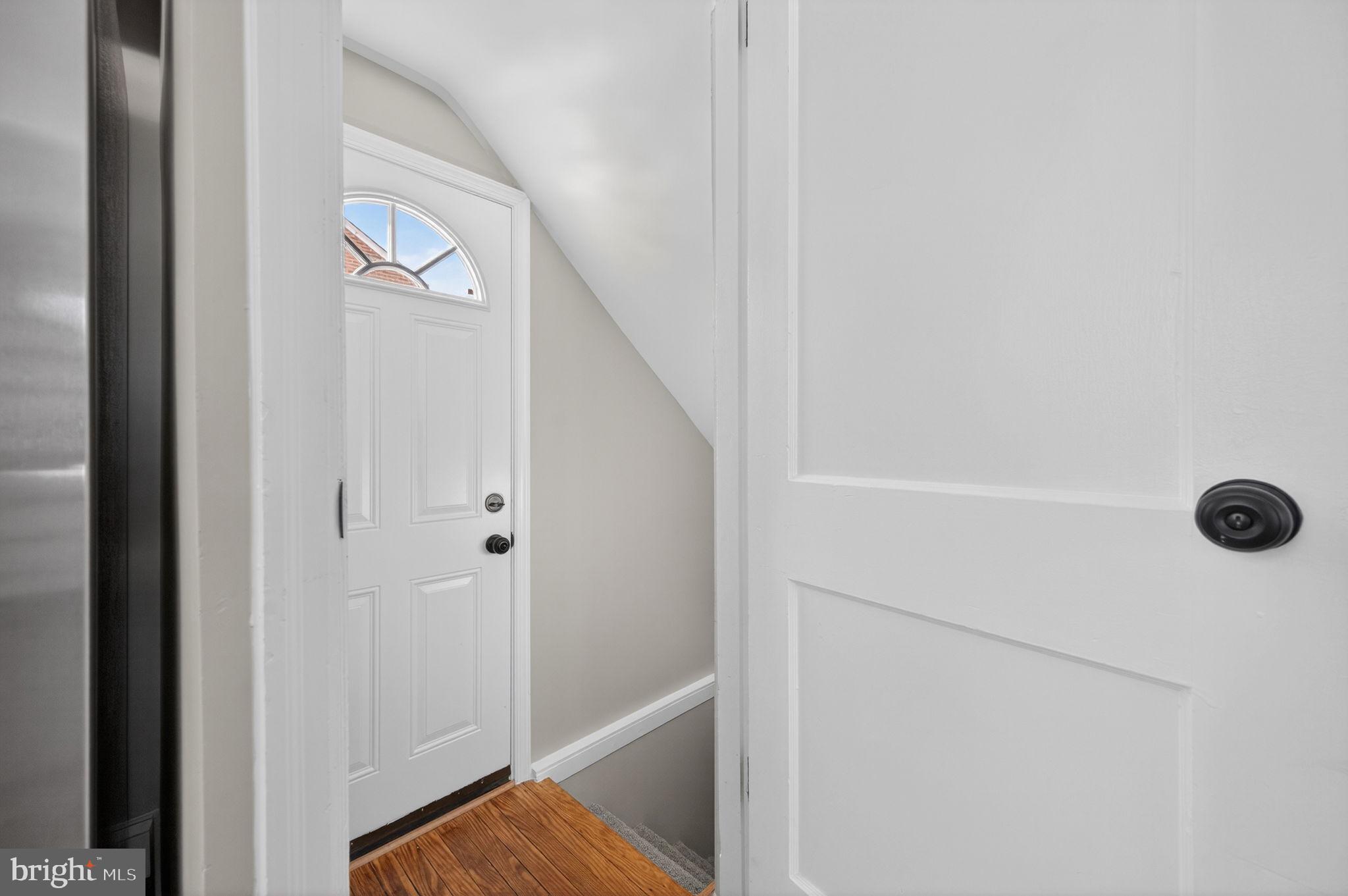 914 Dennis Avenue Silver Spring, MD 20901 - Photo 26 of 37 a view of an empty room