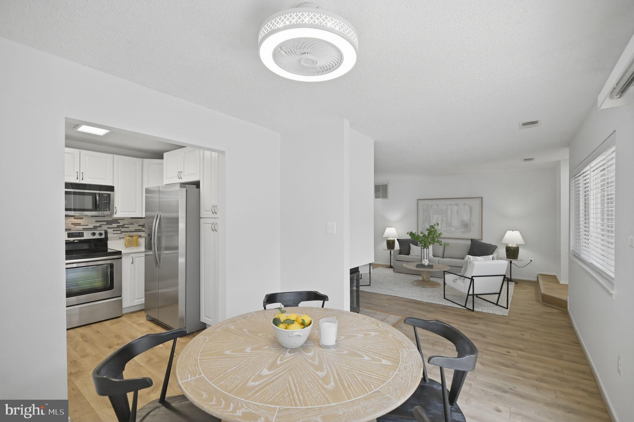 1957 A Villaridge Drive Reston, VA 20191 - Photo 8 of 38