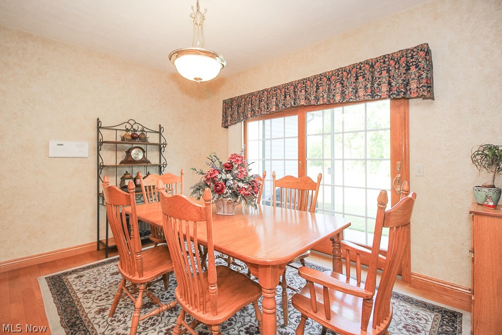 41096 Ravines Edge Way Lagrange, OH 44050 - Photo 10 of 33 Dinette