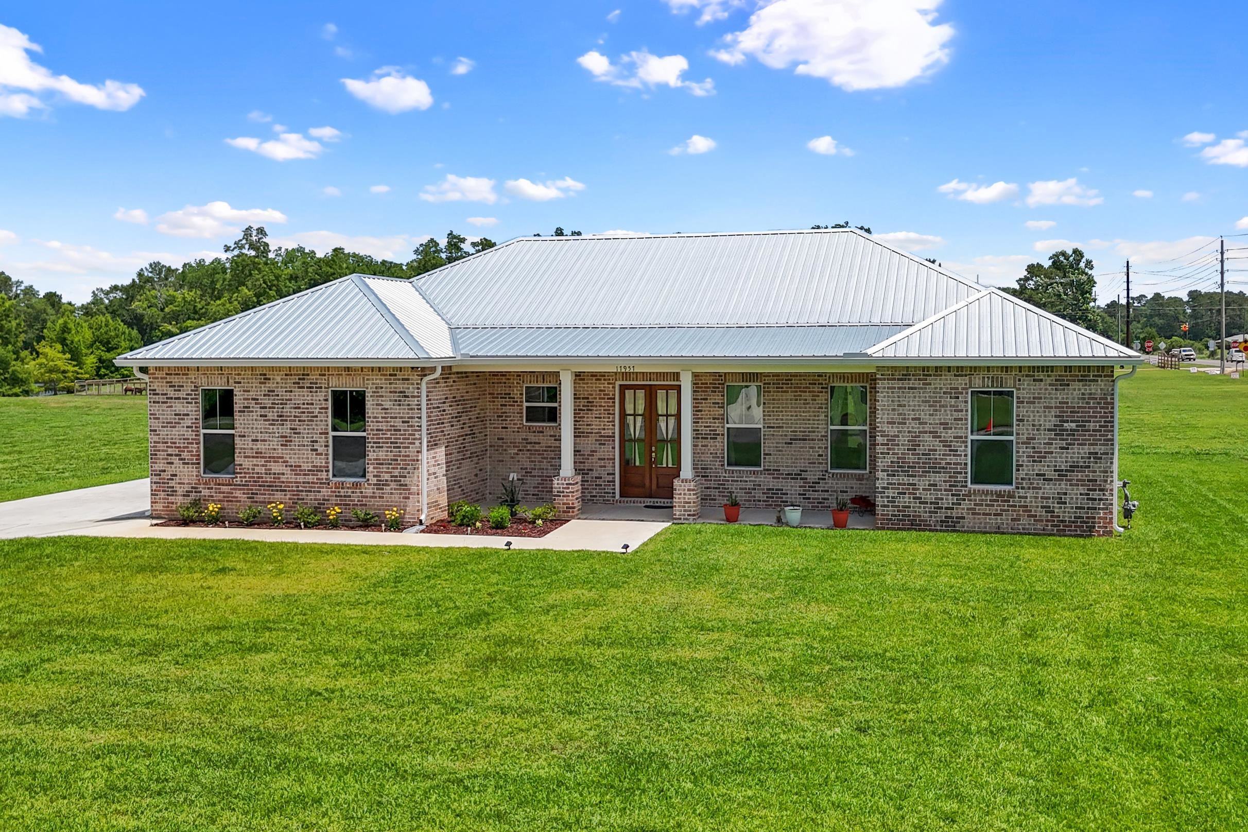 17957 Fancy Boulevard Foley, AL 36535 - Photo 2 of 39