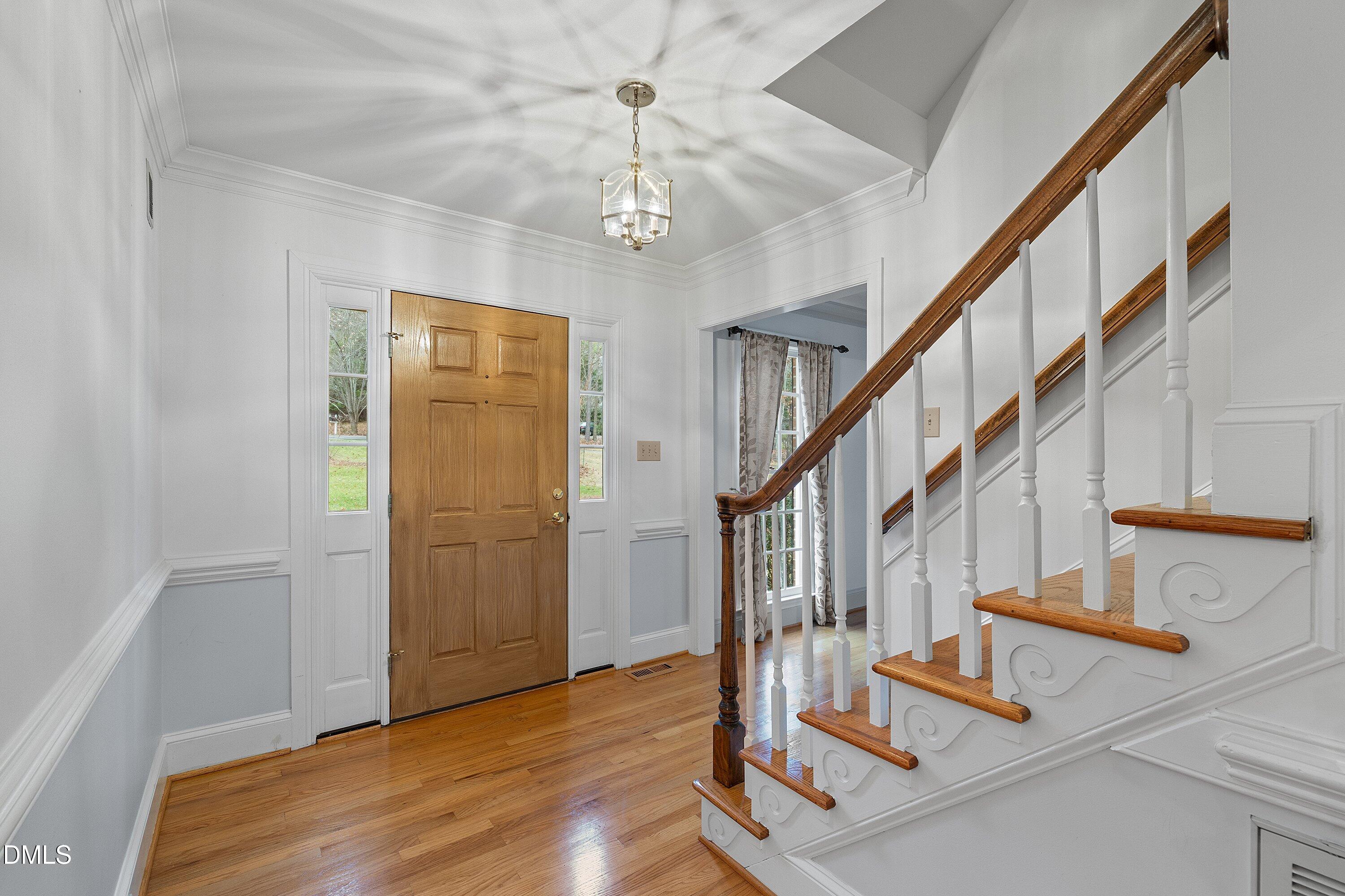908 Streamer Court Raleigh, NC 27614 - Photo 7 of 55 07-908 Streamer Ct _2795