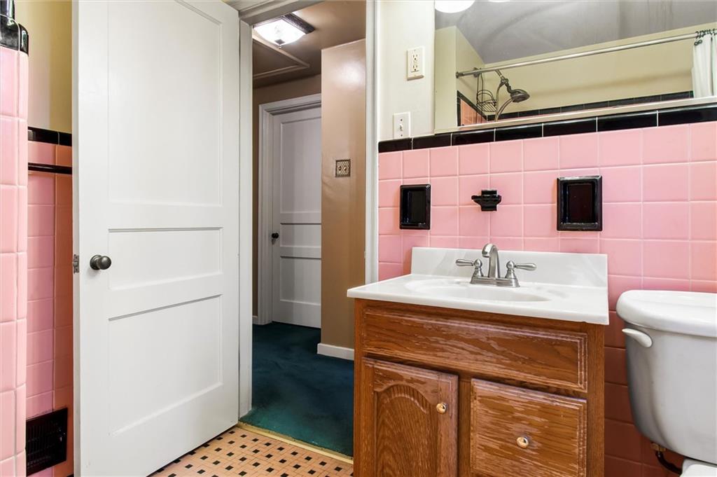 10410 Frankstown Road Pittsburgh, PA 15235 - Photo 18 of 23 Gallery Image 18