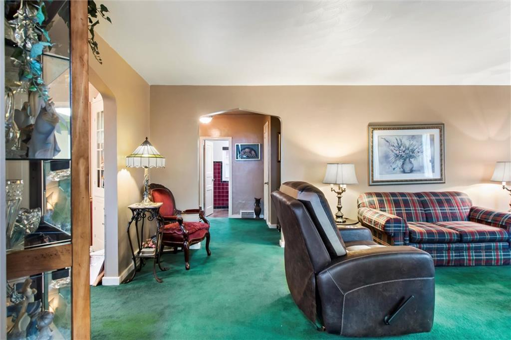10410 Frankstown Road Pittsburgh, PA 15235 - Photo 4 of 23 Gallery Image 4