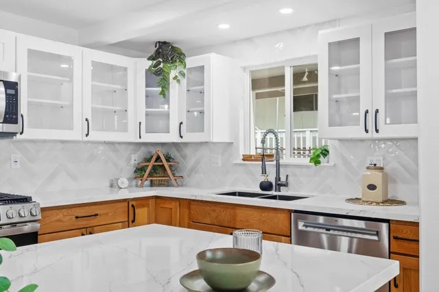 $690,000 | 415 Hilinai Street, Hilo, HI 96720