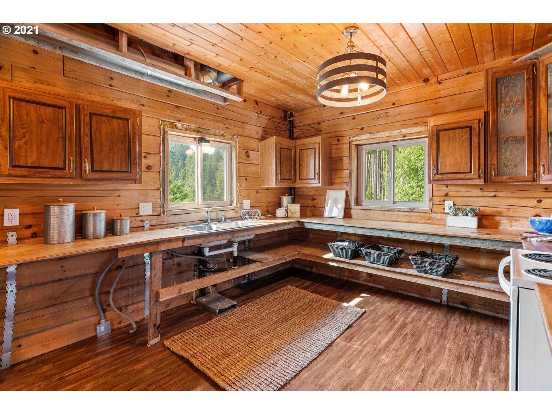 41150 Southeast Porter Road Estacada, OR 97023 - Photo 8 of 32 Kitchen