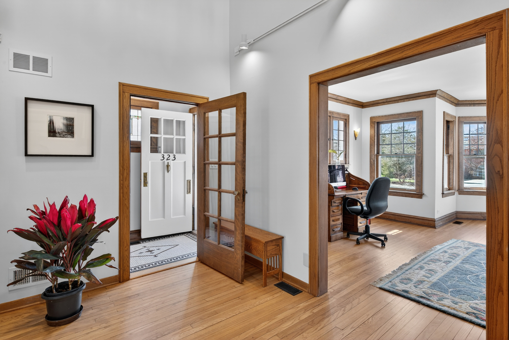 323 North Prospect Avenue Park Ridge, IL 60068 - Photo 8 of 60