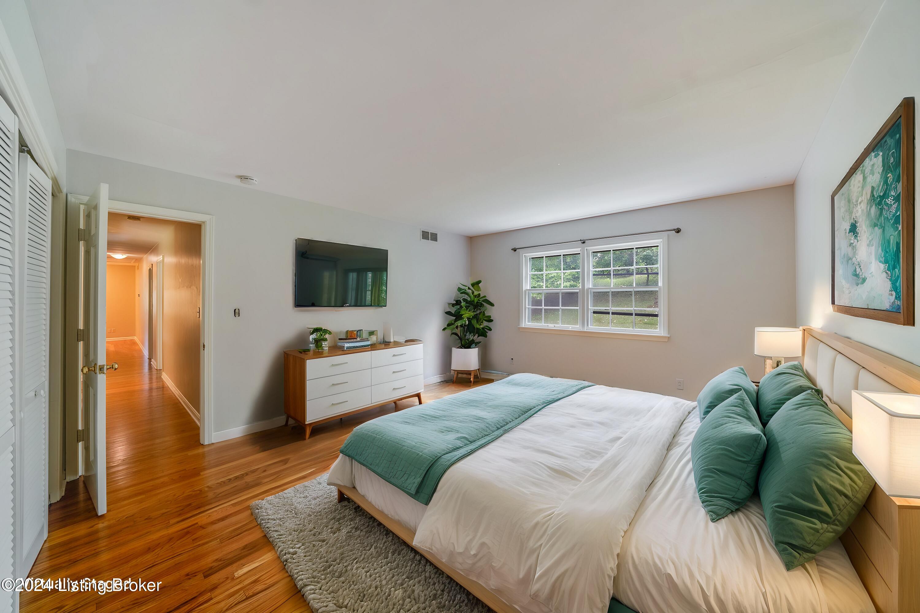 2511 Woodside Road Louisville, KY 40207 - Photo 52 of 82 2511-Woodside-bedroom4 -