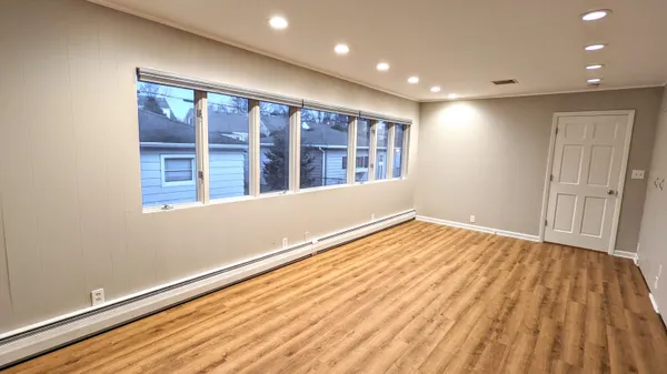 $2,875 | 5354 North Lydell Avenue, Whitefish Bay, WI 53217