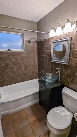 $2,950 | 5354 North Lydell Avenue, Whitefish Bay, WI 53217