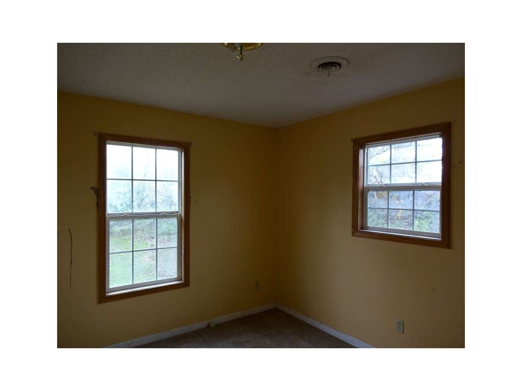 710 Colyer Road Greeneville, TN 37743 - Photo 11 of 14 Photo 11
