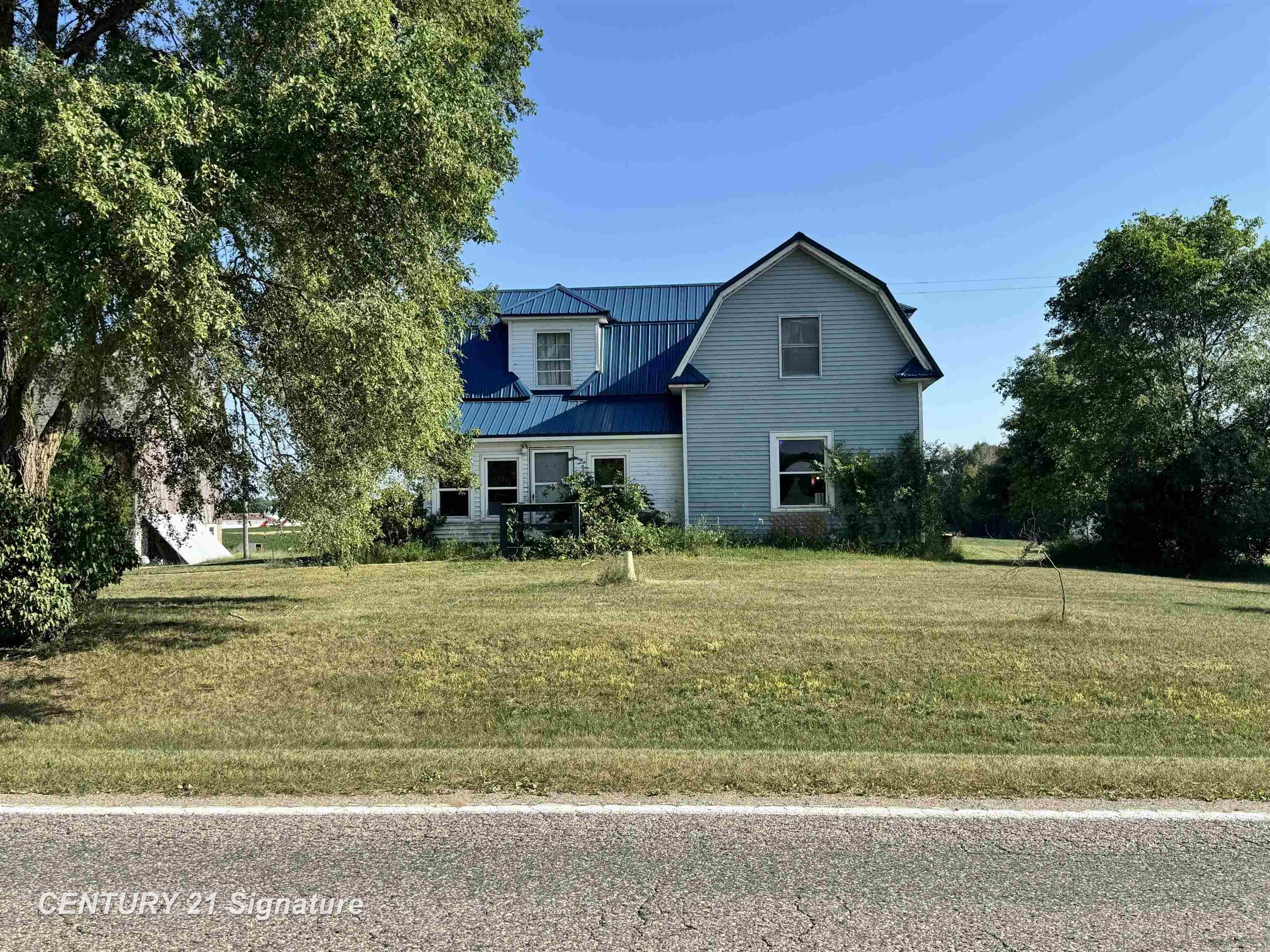 5732 East Grass Lake Road Clare, MI 48617 - Photo 1 of 13