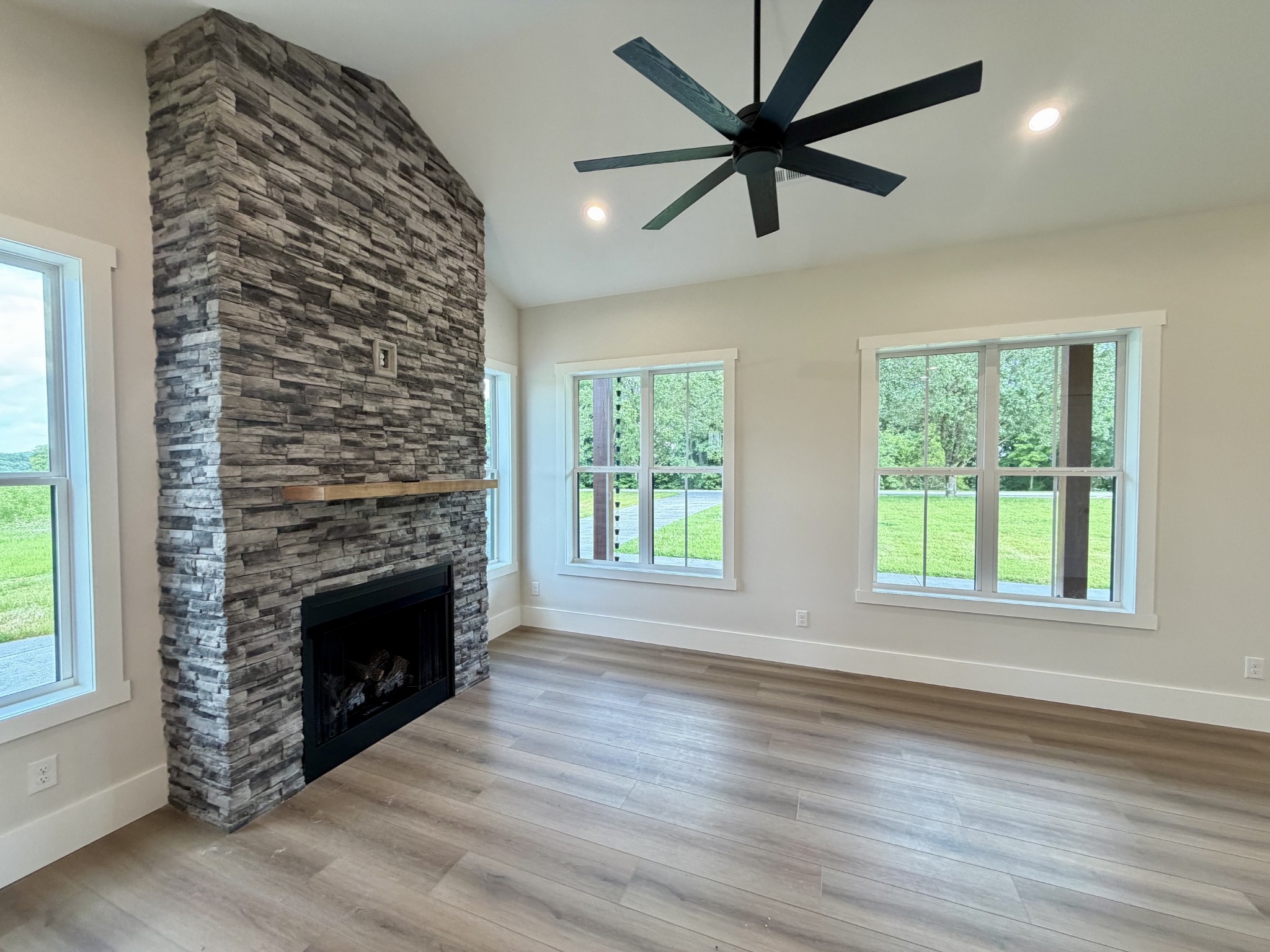 721 Whites Carver Road Lewisburg, KY 42256 - Photo 8 of 25