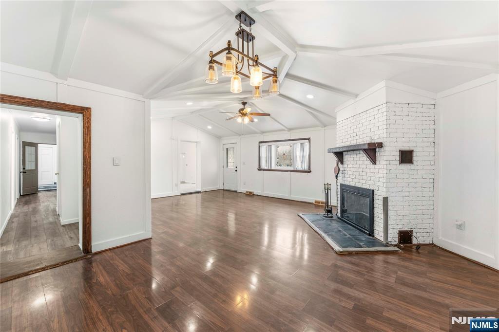 28 Butler Street Clifton, NJ 07011 - Photo 1 of 39