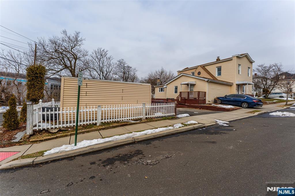 28 Butler Street Clifton, NJ 07011 - Photo 29 of 39